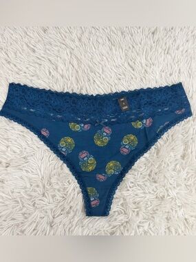 TORRID Curve Blue Lace-Trim Ombré Skull Thong Panty Plus Size 3 NWT